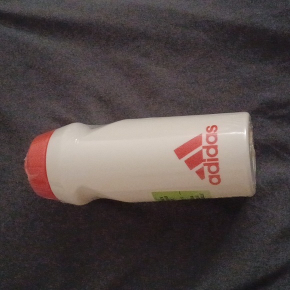 Adidas Bottle - Picture 1 of 2